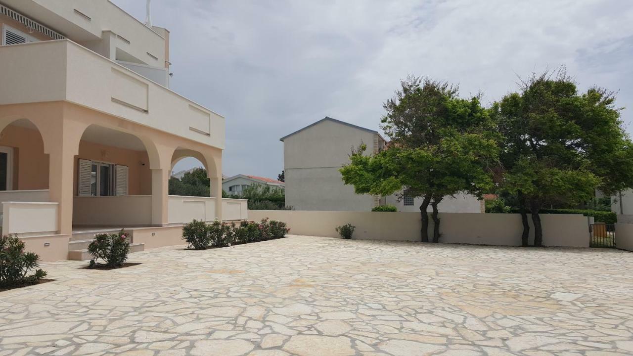 Villa Magena - Luxury Apartments In Pag Center 帕格 外观 照片