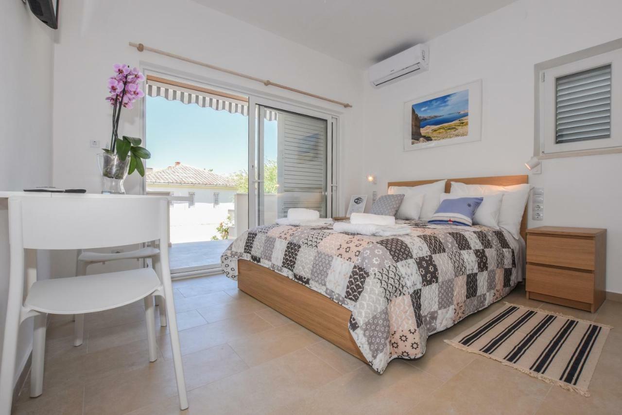 Villa Magena - Luxury Apartments In Pag Center 帕格 外观 照片