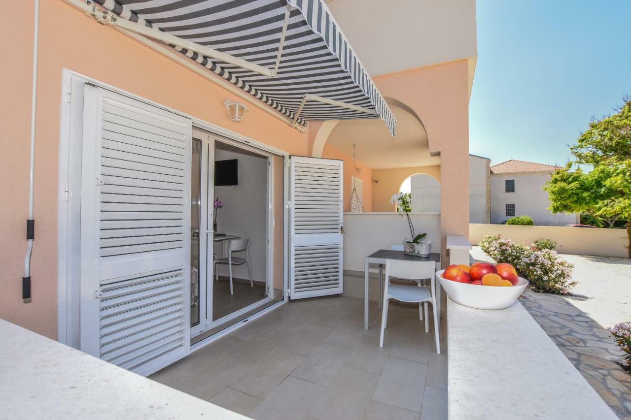 Villa Magena - Luxury Apartments In Pag Center 帕格 外观 照片