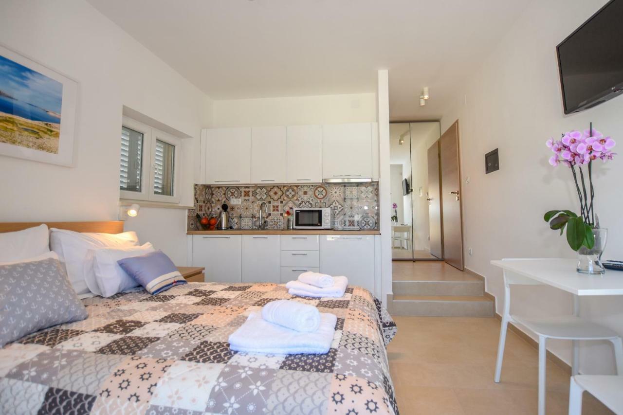 Villa Magena - Luxury Apartments In Pag Center 帕格 外观 照片