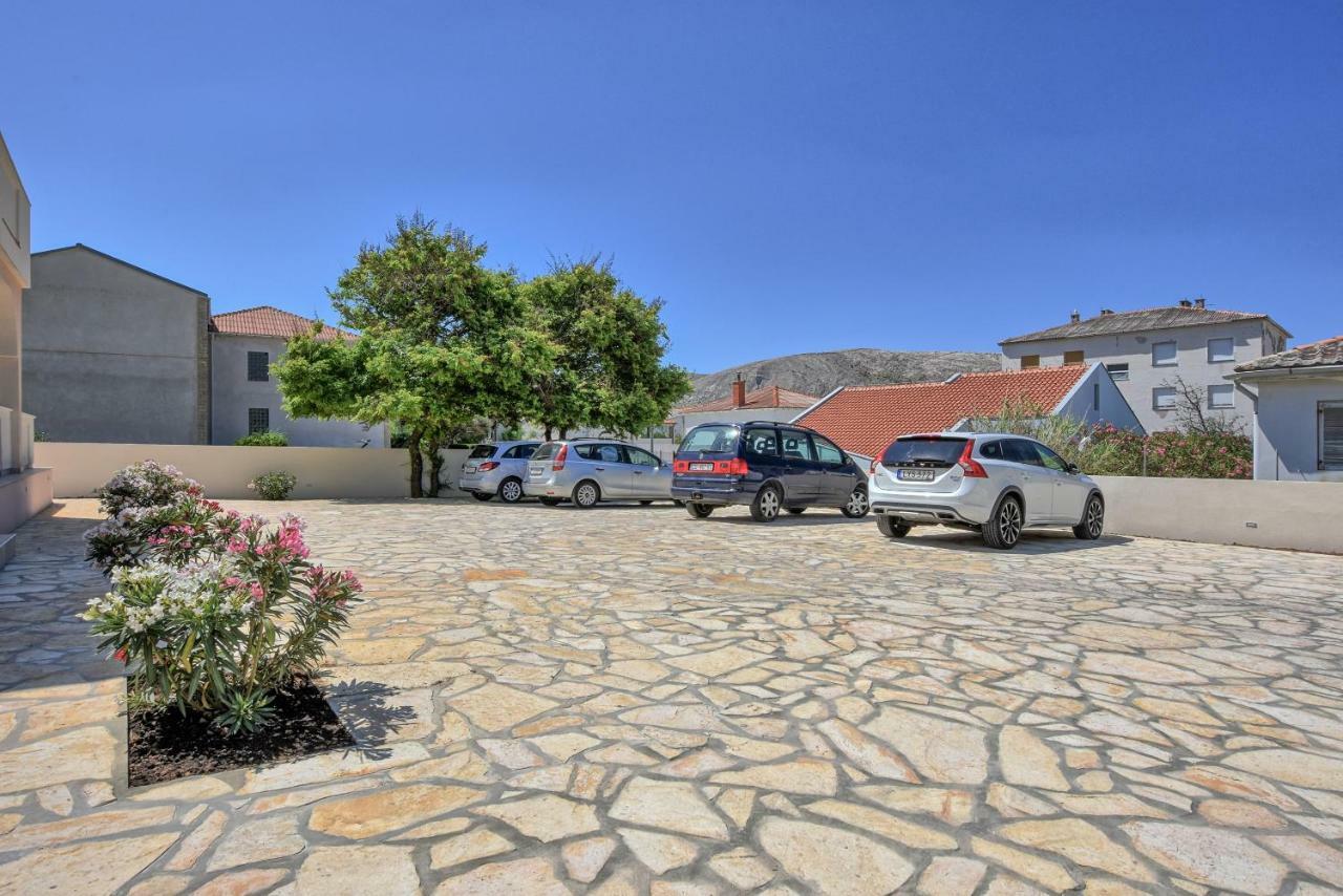 Villa Magena - Luxury Apartments In Pag Center 帕格 外观 照片
