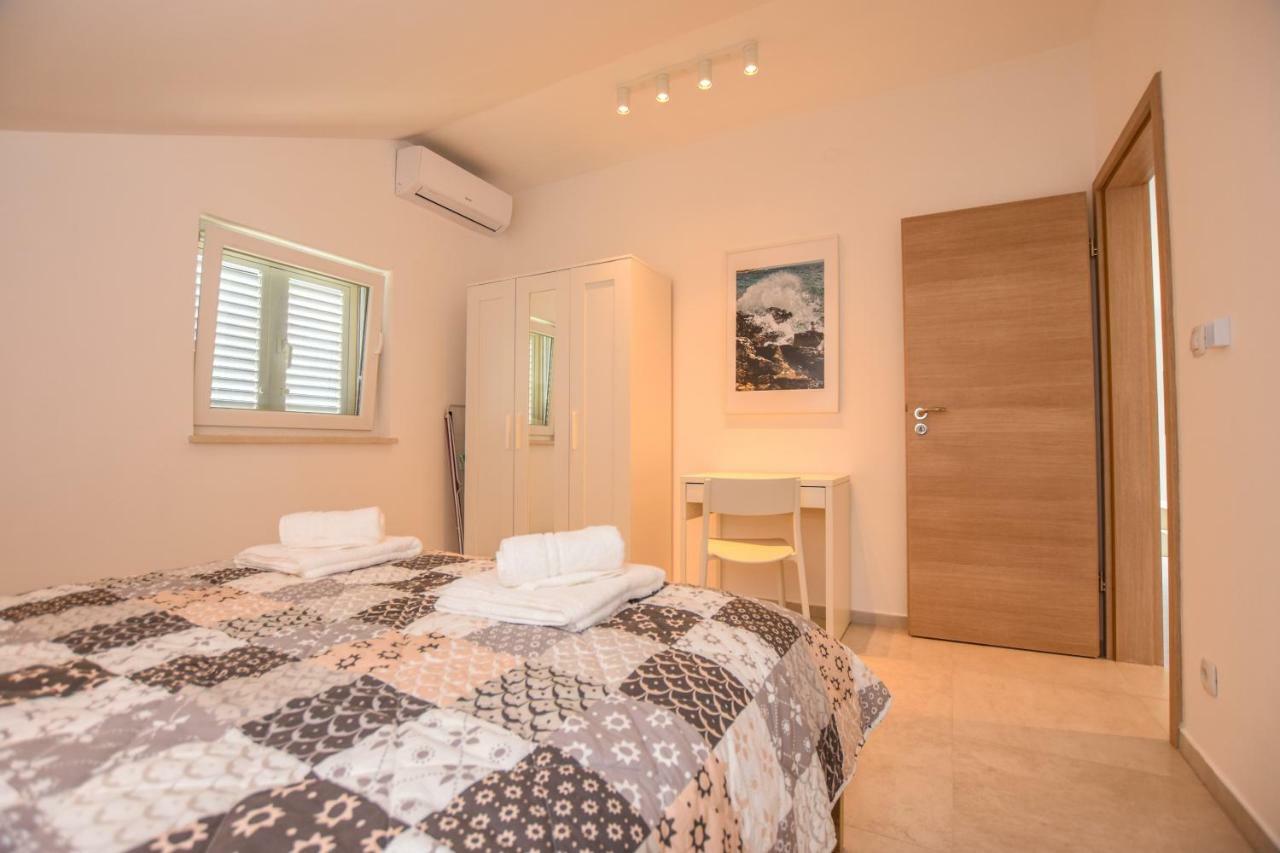 Villa Magena - Luxury Apartments In Pag Center 帕格 外观 照片